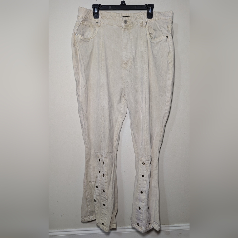 Prettylittlething Grommet Flare Jeans Cream High Waist Cotton Women's Size 14